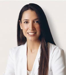 Dra. Andrea Combalía Escudero